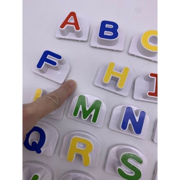 LeapFrog Tad's Fridge Phonics Magnetic Letter Set - Picture 6 of 8